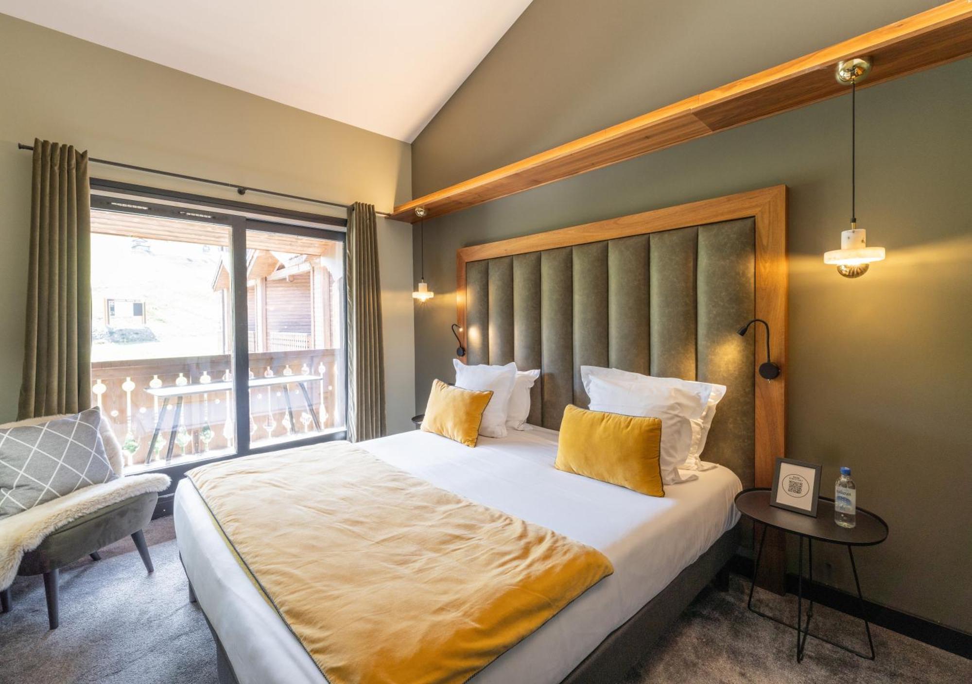 Fahrenheit Seven Courchevel Hotel Exterior photo