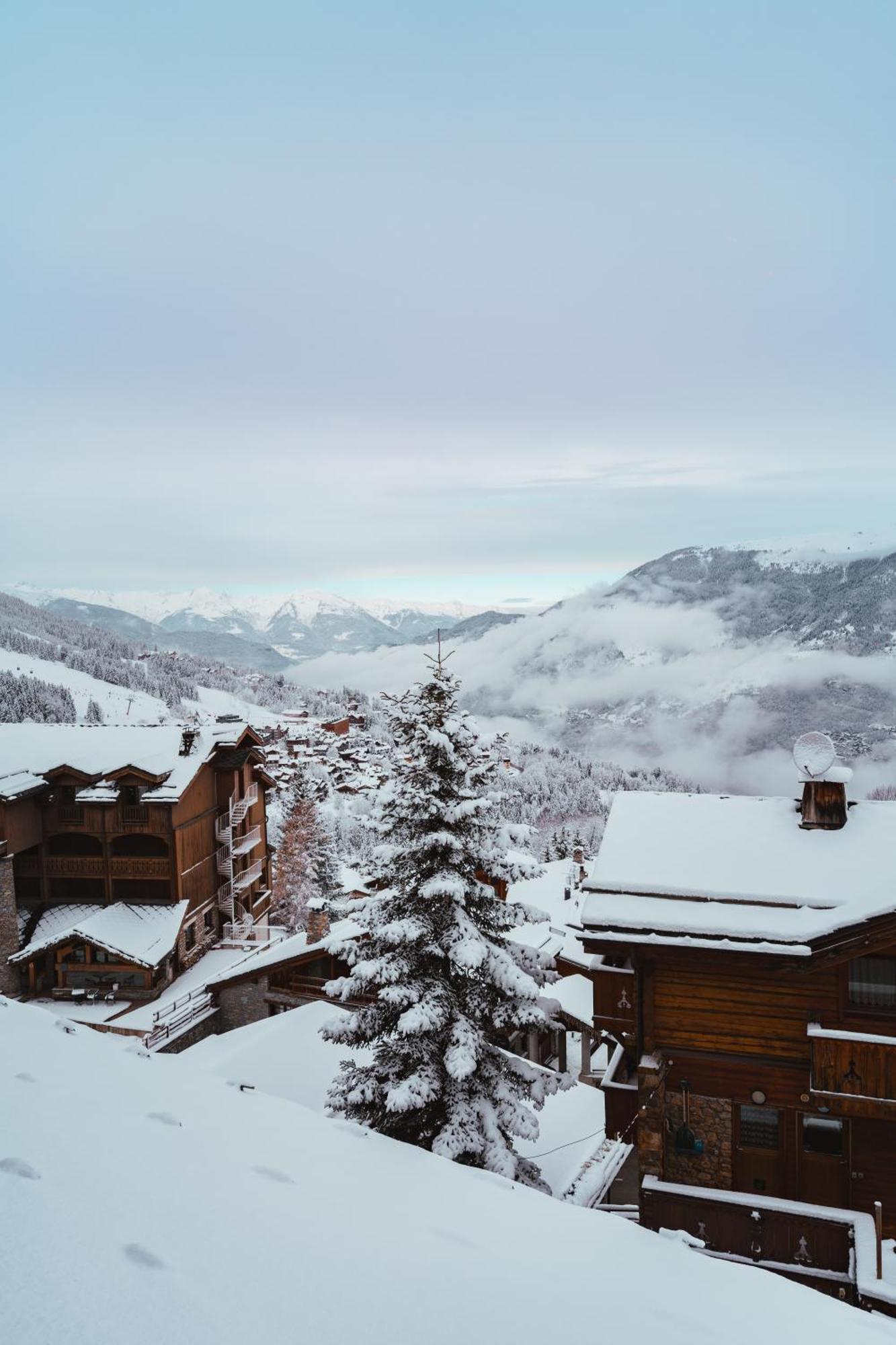Fahrenheit Seven Courchevel Hotel Exterior photo